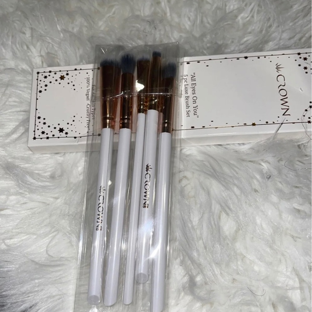 Crown  eye makeup brushes